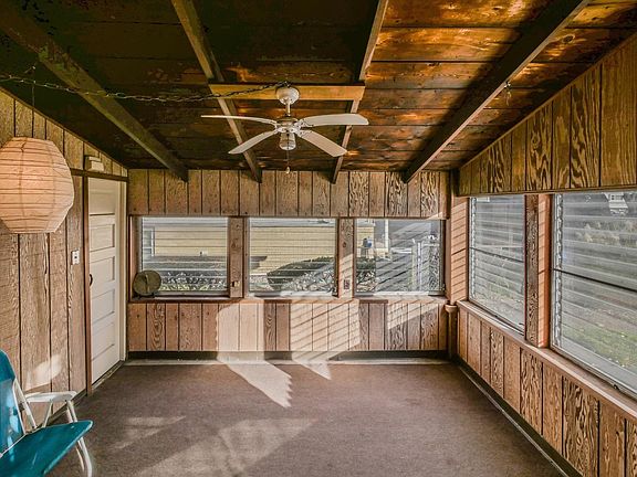 4th image of 2115 Spruce Ave