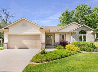 611 Skyline Ct, Fond Du Lac, WI 54935