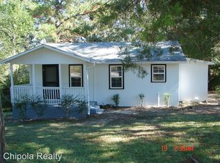 2832 Baker Ave, Marianna, FL 32448