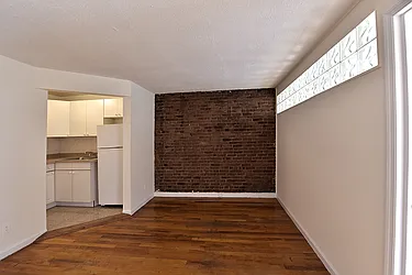 Rented by LEE & ASSOCIATES NYC RESIDENTIAL LLC