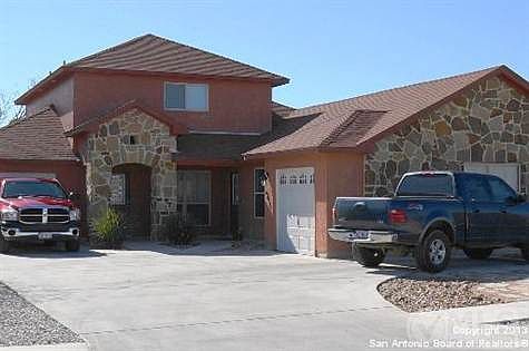 1st image of 941 Brown Rock Dr