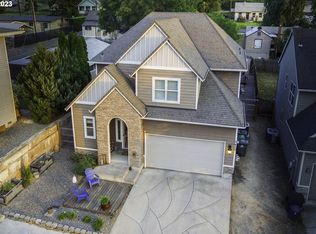 2420 E 13th St, The Dalles, OR 97058