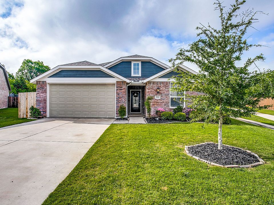 1810-phillip-lane-wylie-tx-High-Res-1.jpg