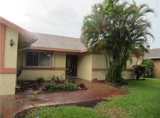 2731 SW 86th Way, Davie, FL 33328