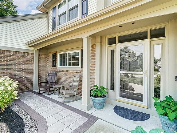 4th image of 912 Cranbrook Ct