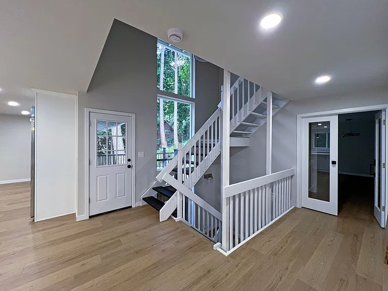 105 Cedar Crest Ln — Photo 17