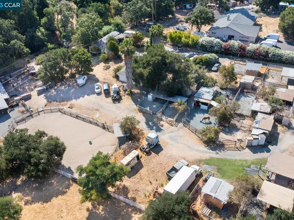 980 Castle Rock Rd, Walnut Creek, CA 94598