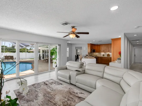 22052 Martella Avenue, Boca Raton, FL 33433