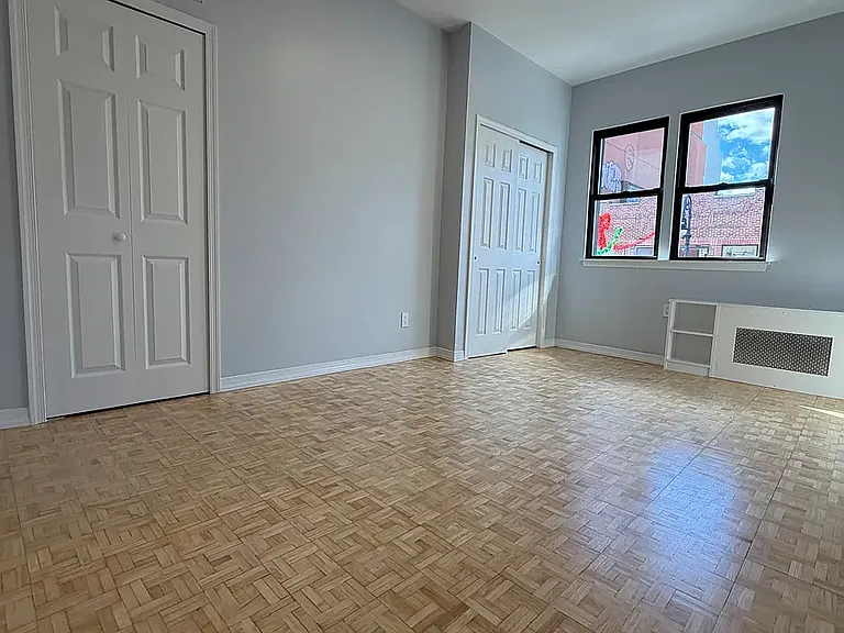 616 Manhattan Ave #3R — Photo 6