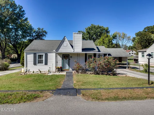 2521 E Clark Ave, Maryville, TN 37804