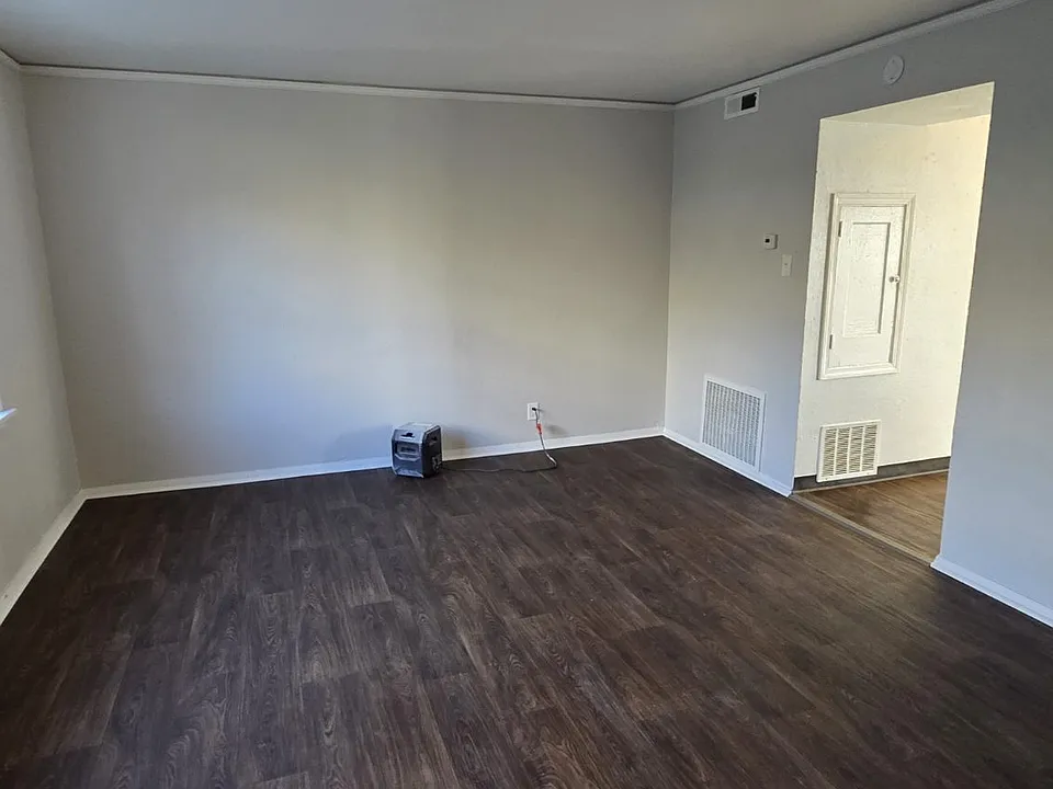 1409 NW Carden Ave #1409