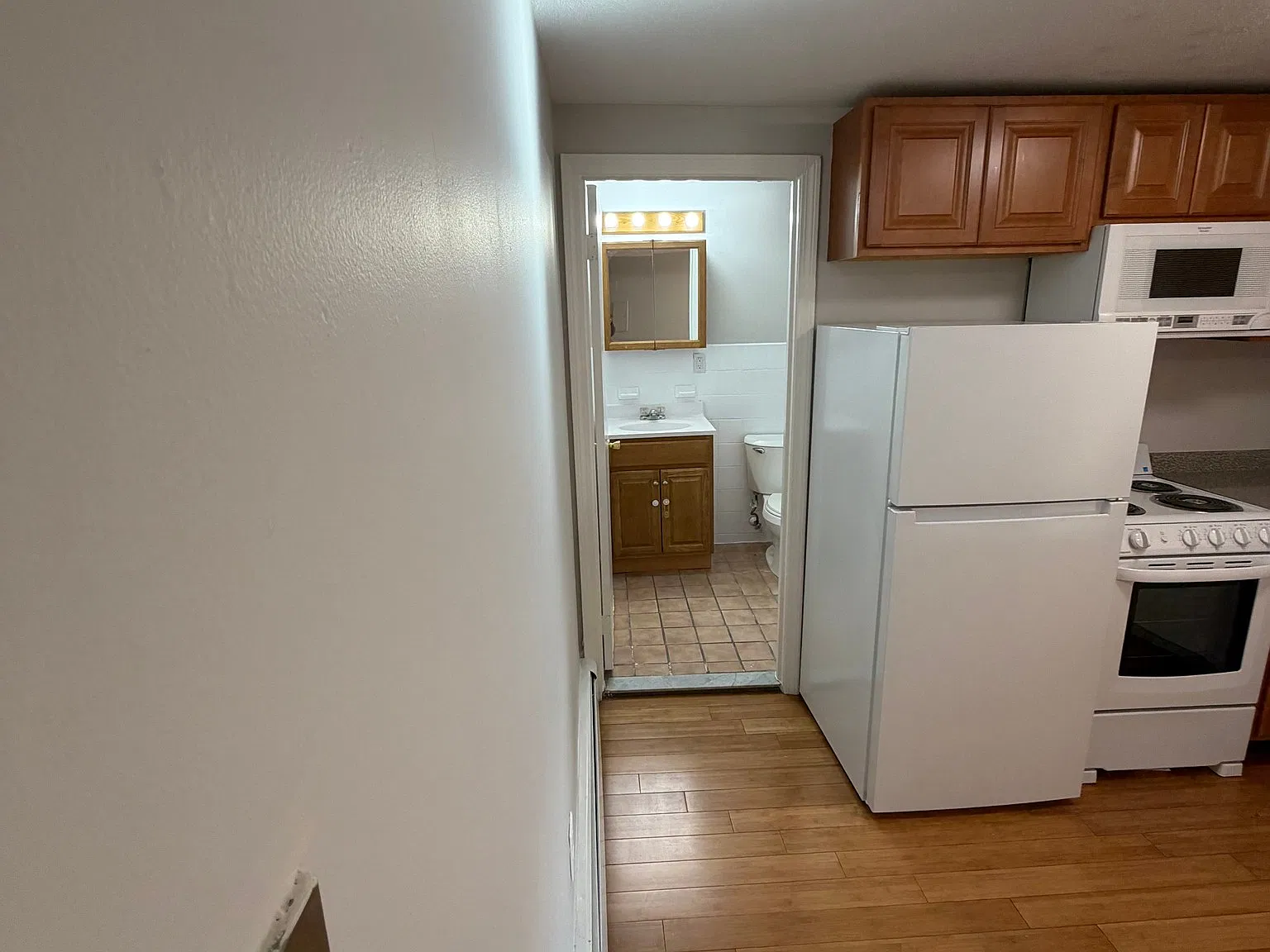1 bed, 1.0 bath, 500 sqft, $1,700 — Photo 4