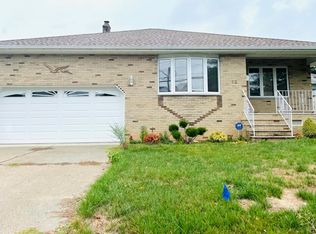 12 Rosewood Ter, Linden, NJ 07036