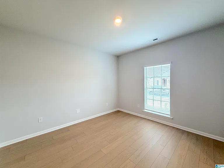 204 Stockyard Cir — Photo 5