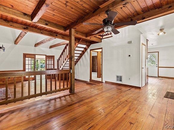 3rd image of 5605 Southern Pine Dr
