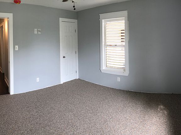 2nd image of 4900 Fannin Dr