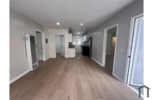 1132 S Oxford Ave #1 Photo 1