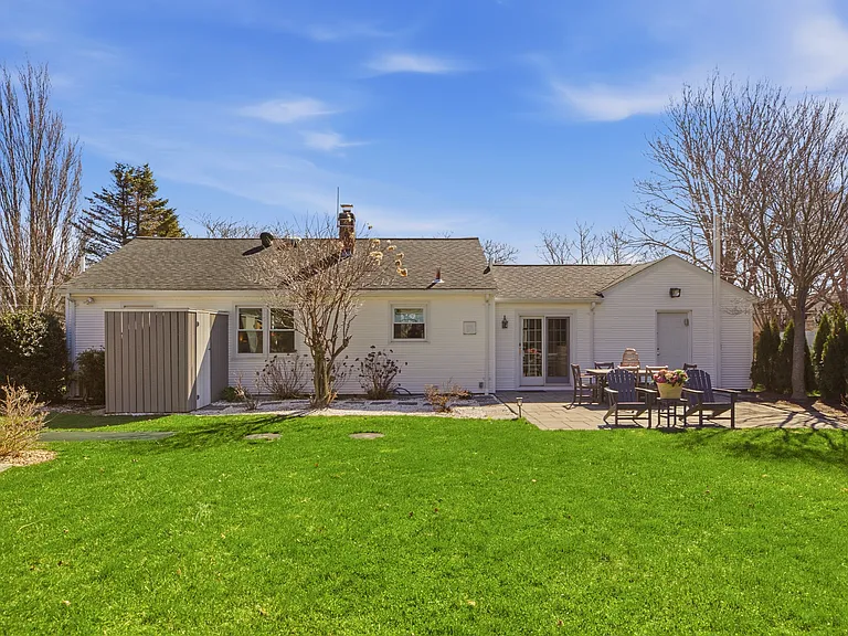 415 Wapping Rd — Photo 46