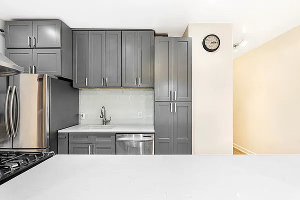 Rented by Compass | media 19