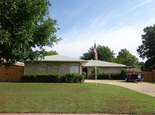 2908 Ames Ave, Ponca City, OK 74604