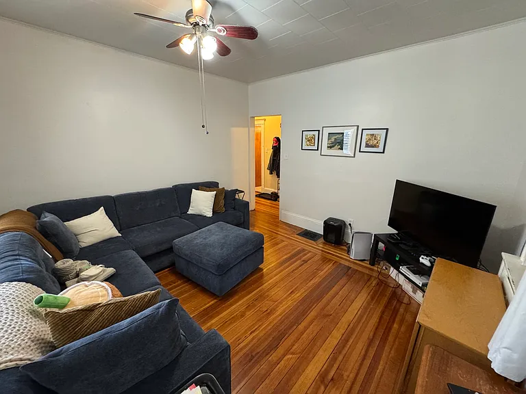 294 Highland Ave #3 — Photo 4