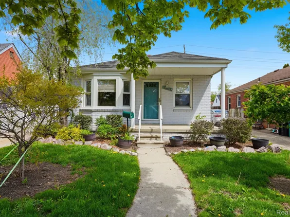 1501 13th St, Wyandotte, MI 48192