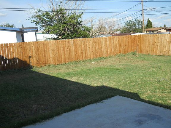 2nd image of 1700 Doran Dr