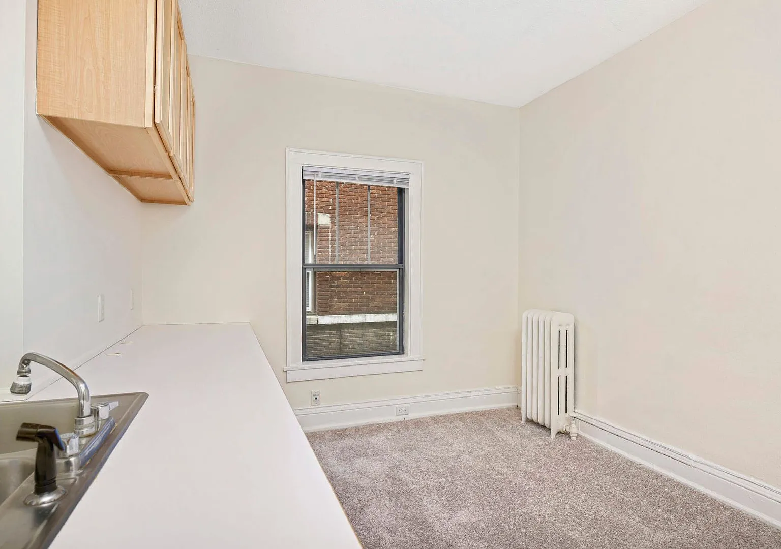 2871 Irving — Photo 3