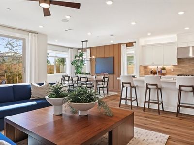 439 Snowdrop Ln #MYF4SB, Santa Paula, CA, 93060