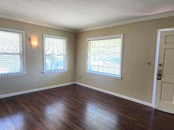 3rd image of 222 14th St