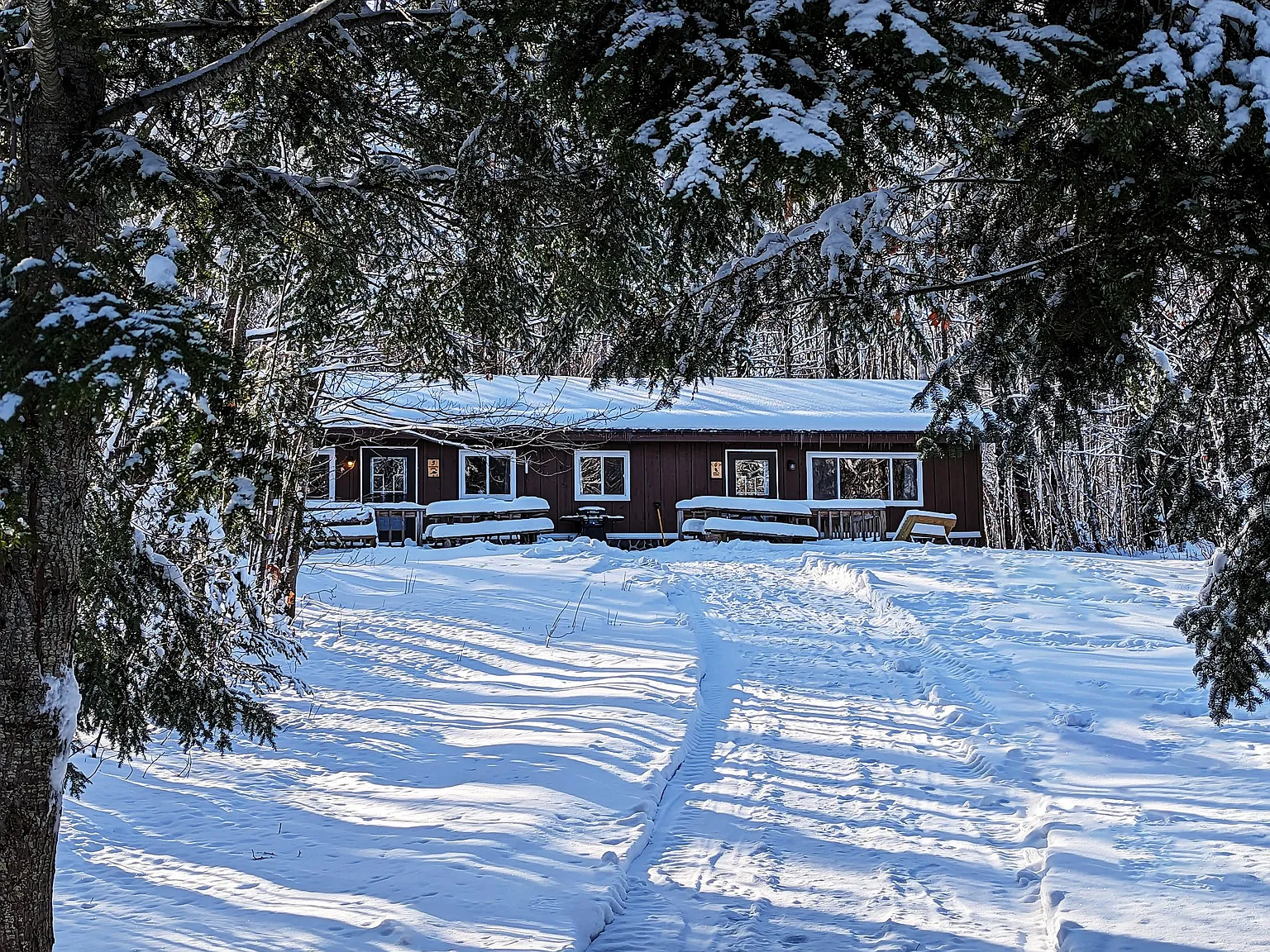 Snowmobile/Ice Fishing Cabin|Dec 1-Mar 31, Furnished Lakefront 2BR, One Season Price | Eagle River — Photo 3