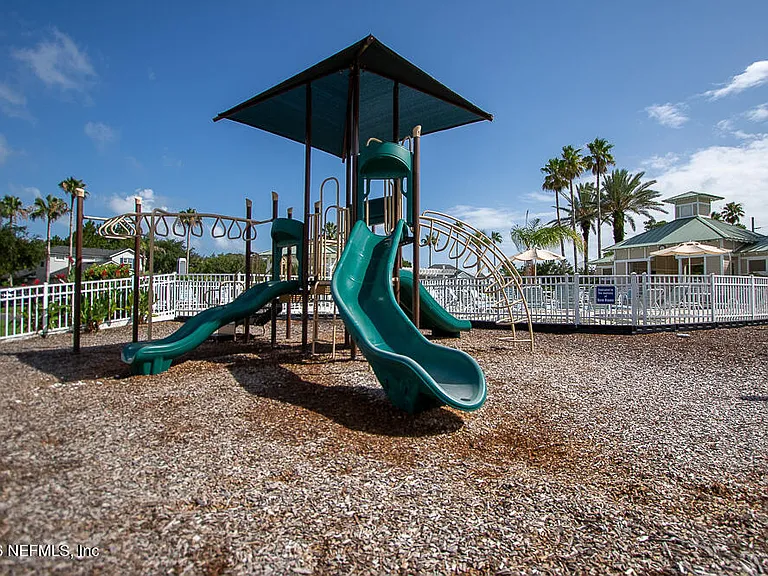 2891 Saint Maarten Ct — Photo 48