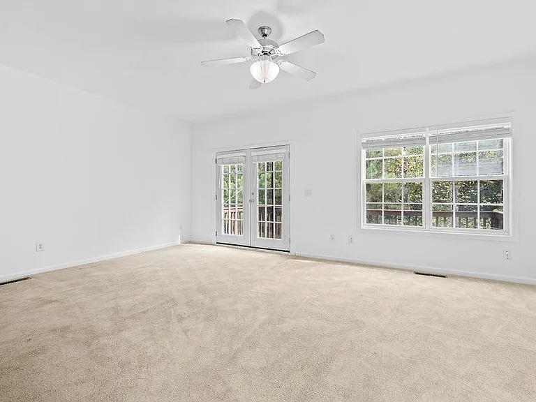 2677 Cedar Dr — Photo 12