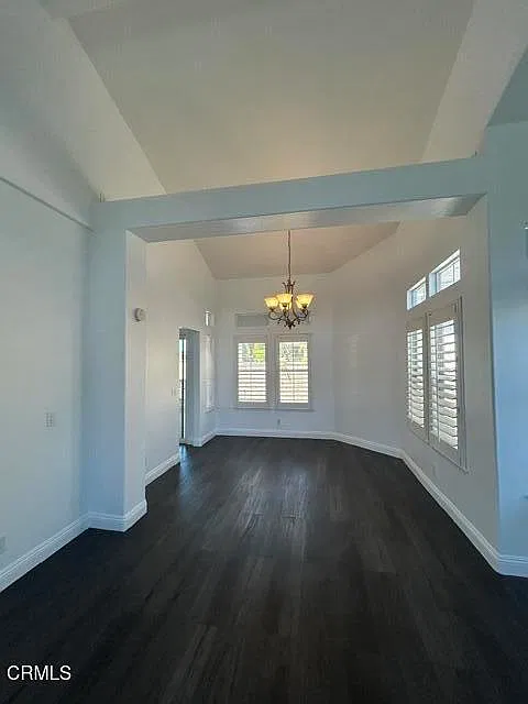 3 bed, 5.5 bath, 2071 sqft, $3,999 — Photo 3