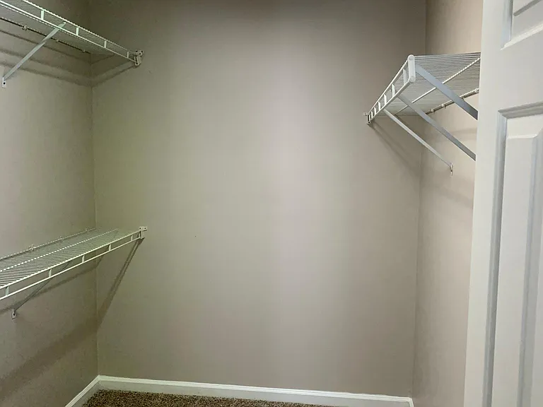 13610 Weycroft Cir — Photo 12