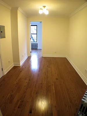 Rented by Glasser Realty LLC | media 21