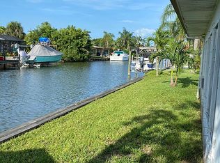 1656 Wavecrest St, Merritt Island, FL 32952