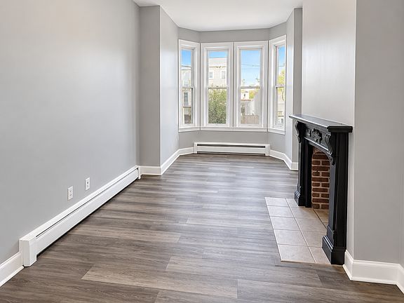 3rd image of 131 Broadway #2