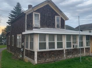 6581 Lakeshore Rd, Cicero, NY 13039