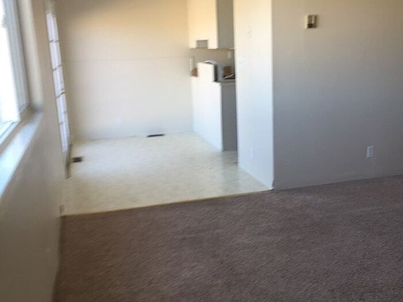 3rd image of 140 Skyline Dr #D