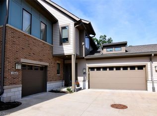 1362 Slate Ct, Cleveland, OH 44118