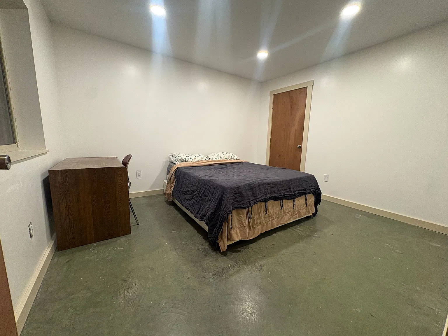 2 bed, 1200 sqft, $1,600 — Photo 4