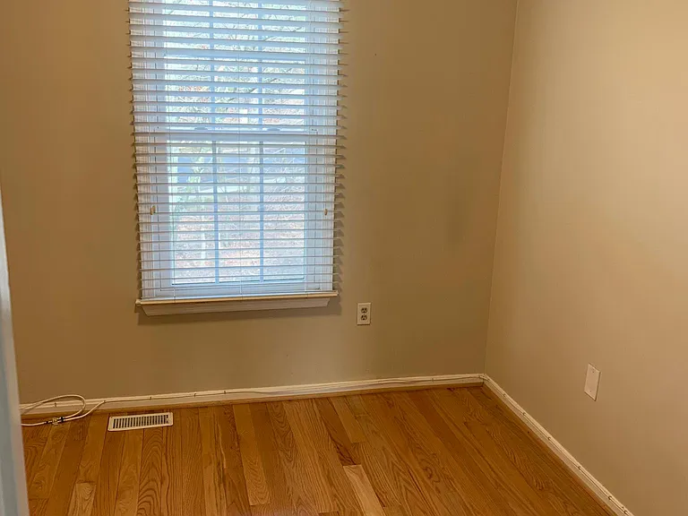 2nd Floor Guest Bedroom#2