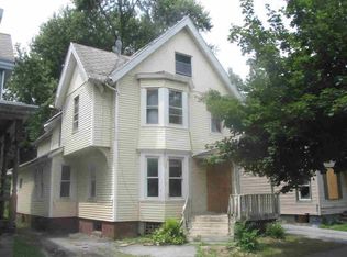 21 Hooker Ave, Poughkeepsie, NY 12601