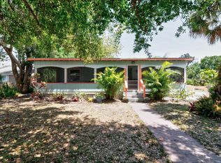 9550 Riverview Dr, Micco, FL 32976