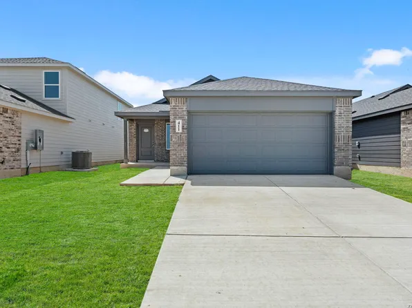 411 Sauvignon Pt, New Braunfels, TX 78130