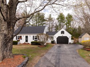 352 Salmon Falls Rd, Rochester, NH 03868