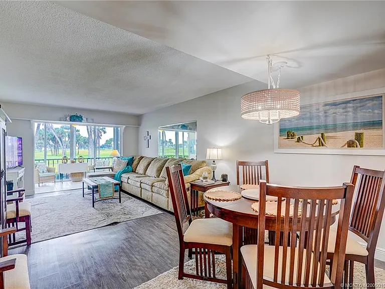 5563 NE Gulfstream Way — Photo 12