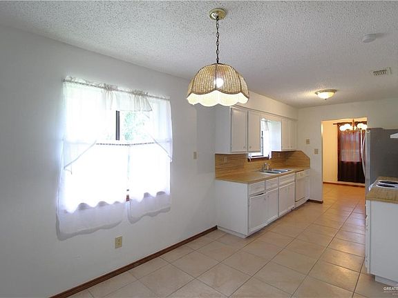 4th image of 5813 N 12th St