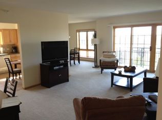 770 Pearson St APT 409, Des Plaines, IL 60016